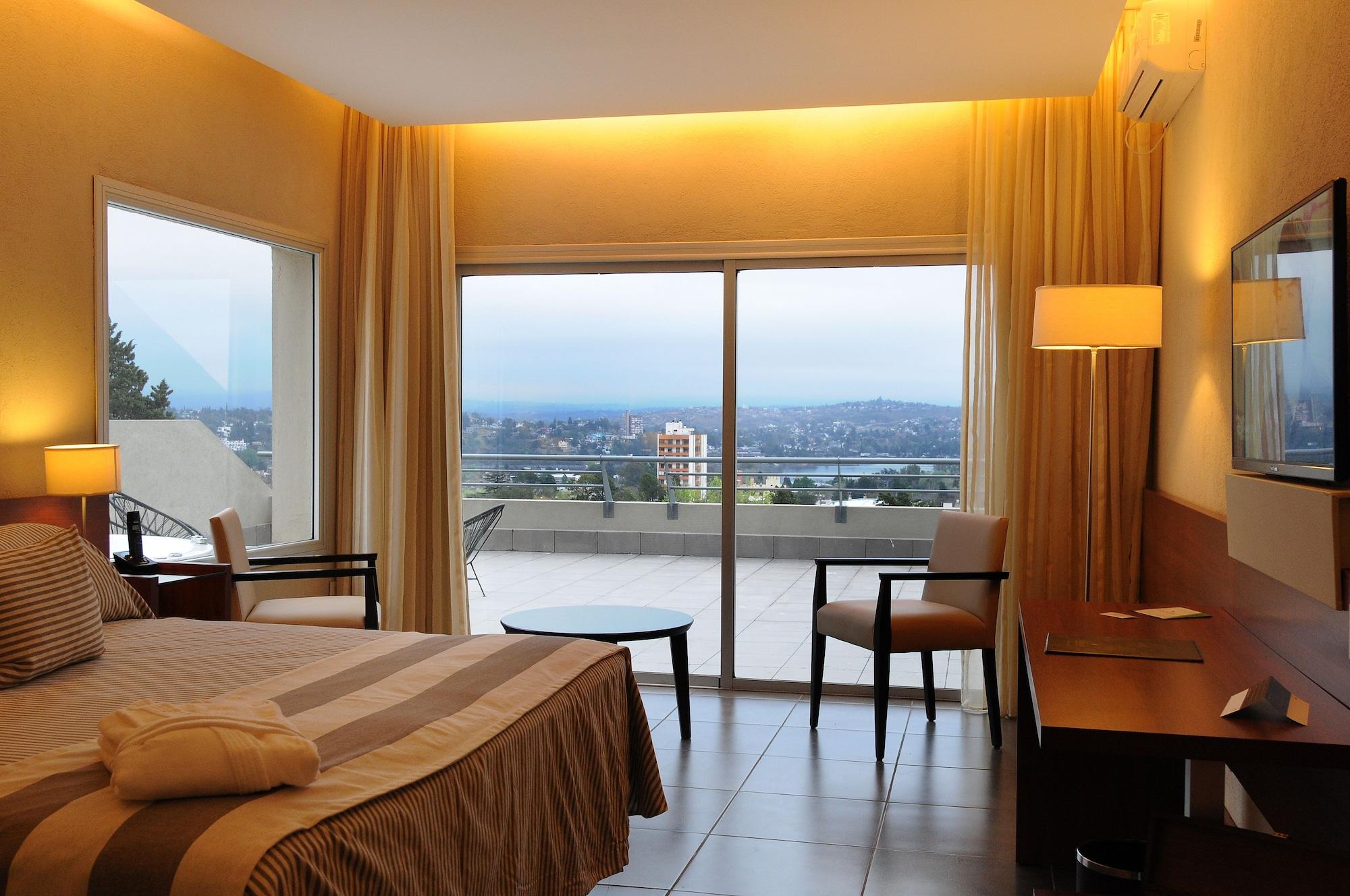 Pinares Panorama Suites, Spa & Convention Center Villa Carlos Paz Eksteriør bilde